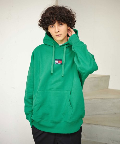 TOMMY JEANS(トミージーンズ)/TJM TOMMY BADGE HOODIE/グリーン