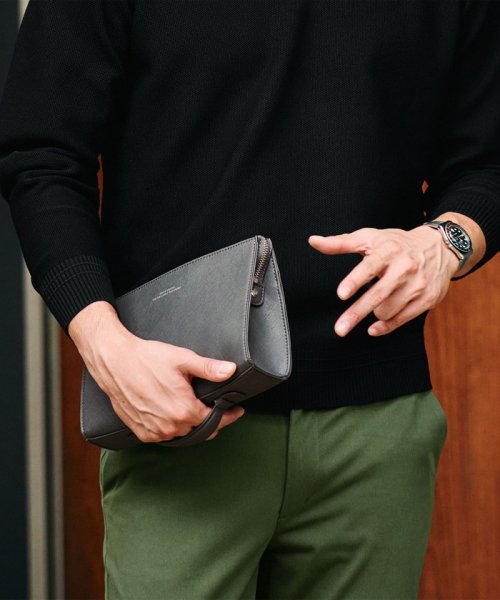 正規品 GIVENCHY clutch ジバンシー レザー クラッチバッグ（フェイク 
