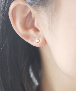 ninon/金属アレルギー対応 ミニハートモチーフステンレスピアス/505119330