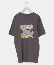 KAHIKO(カヒコ)/【Kahiko】STRONG CURRENT バスロゴメンズTシャツ 44R－3101/チャコールグレー