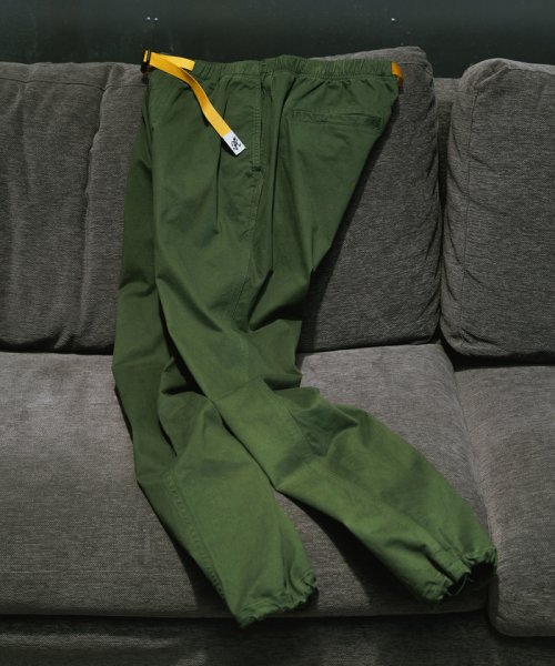 ADAM ET ROPE'(アダム　エ　ロペ)/【別注】《WEB限定 GRAMICCI / グラミチ》NN PANTS / GARMENT DYE TIGHT FIT/オリーブ（37）