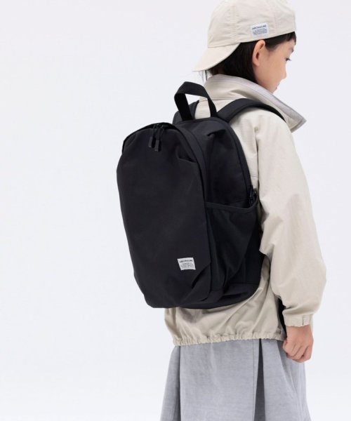 SHIPS any WOMEN(シップス　エニィ　ウィメン)/ARCH&LINE: EGG BAG 15L バックパック<KIDS>/ブラック