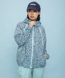 le coq sportif (ルコックスポルティフ)/総柄グラフィックウィンドジャケット（裏メッシュ付き）【アウトレット】/ブルー