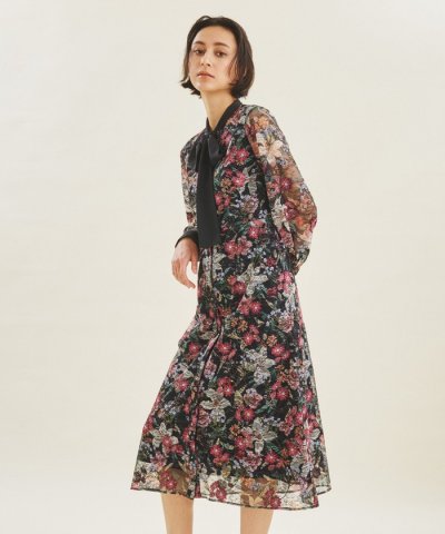ボタニカルプリント刺繍ドレス