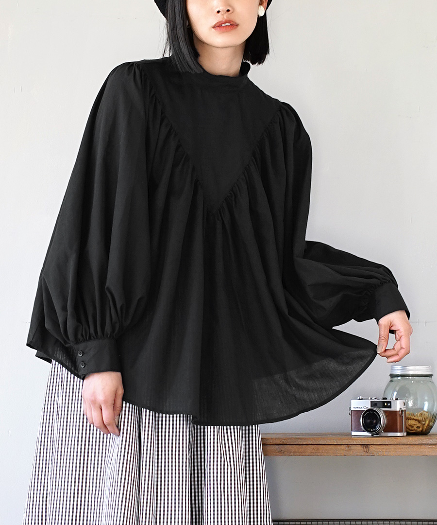 MIESROHE washableパウダータッチギャザーフレアブラウス