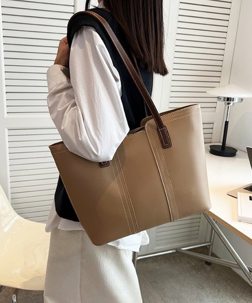 セール 大容量フェイクレザーバッグ レディース かばん トートバッグ 10代 代 30代 韓国ファッション 韓国 オフィスカジュアル 底鋲付き 収納可 通勤 通 アミュレット Amulet Magaseek