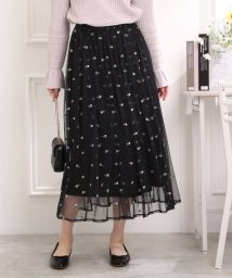 Couture Brooch(クチュールブローチ)/【すぐに着まわせる、春アイテム】チュール刺繍スカート/ブラック（019）