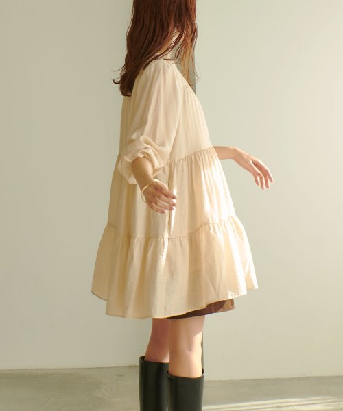 marjour(マージュール)/TIERED BLOUSE/ベージュ