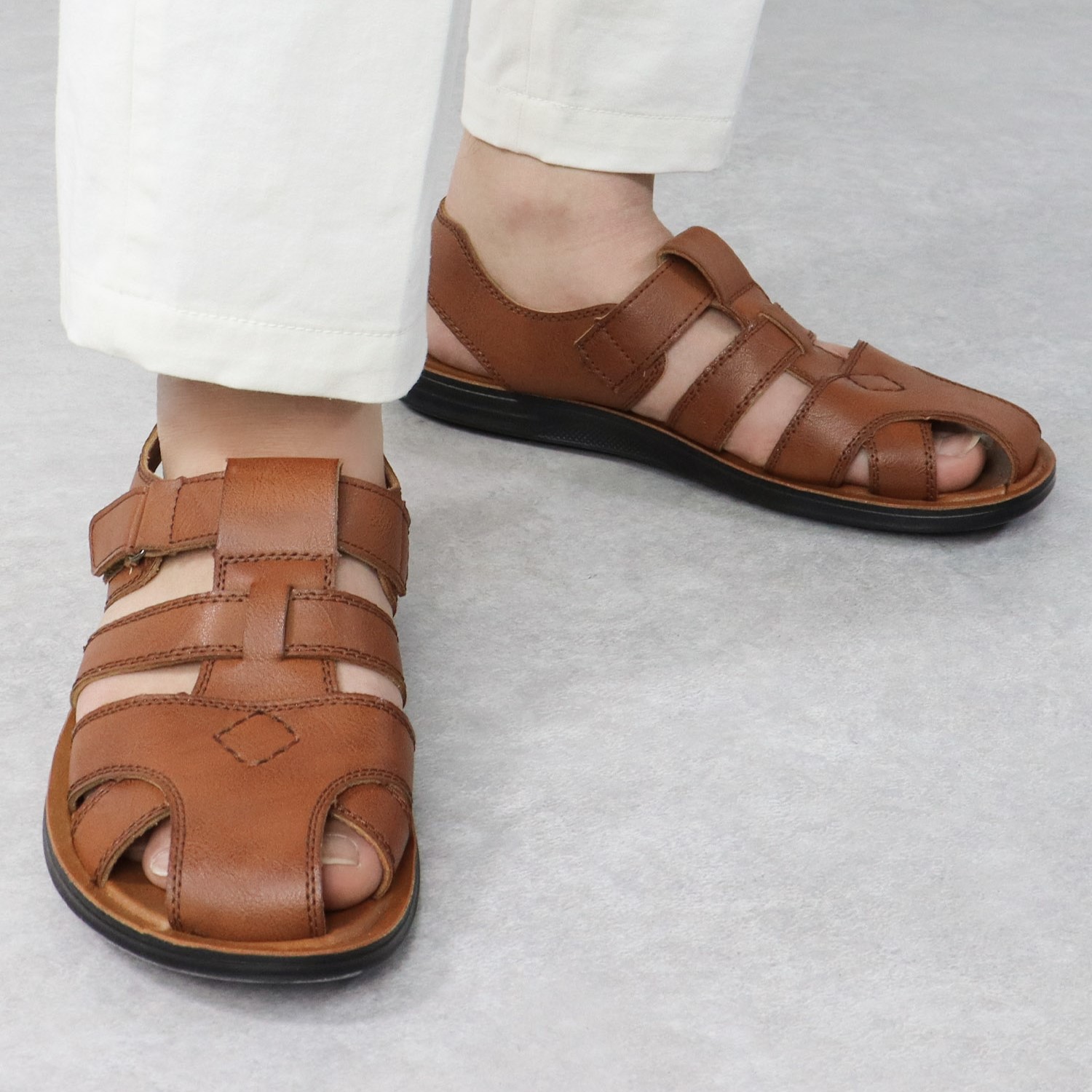 UGG NEIGHBORHOOD ブラウン サンダル UGG NEIGHBORHOOD ブラウン サンダル