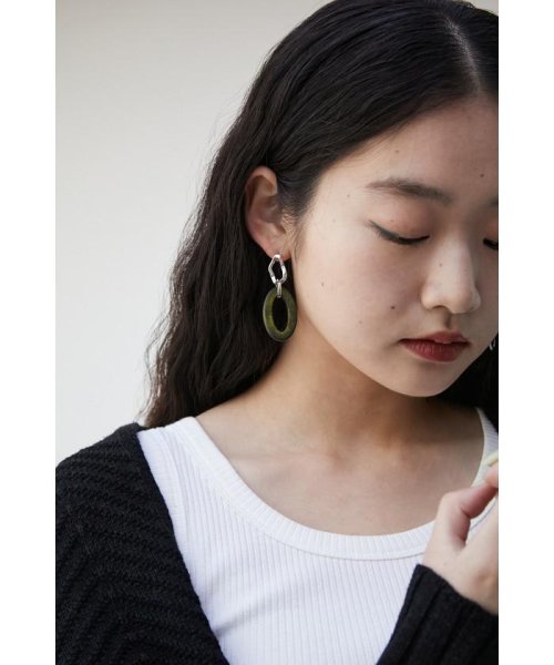 AZUL by moussy(アズールバイマウジー)/WOOD×METAL ASYMMETRY EARRINGS/GRN