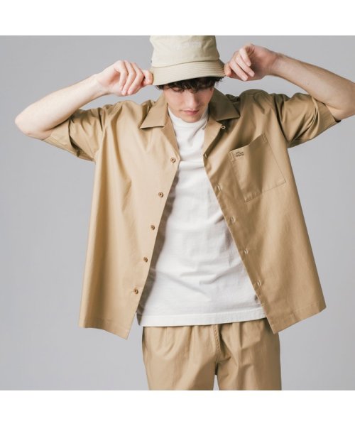 LACOSTE Mens(ラコステ　メンズ)/コットンバックサテンオープンカラーシャツ/ベージュ