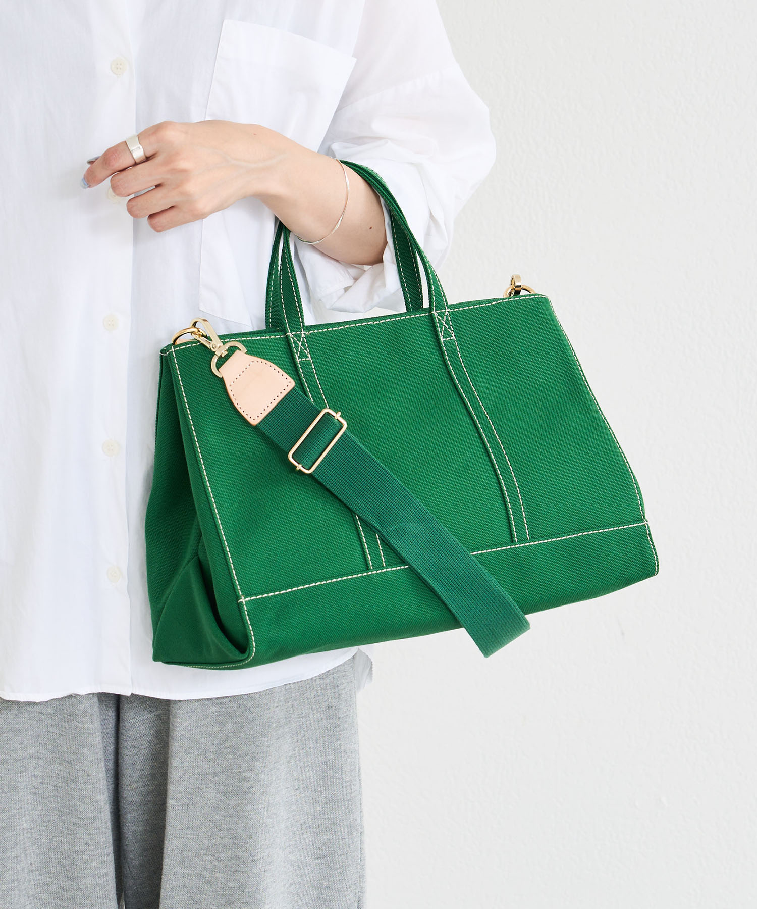 セール】《SHOPPER》トートバッグ M【キャンバス】(CE－242)(504854099