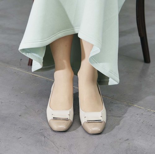 【3E】ローヒールスクエアパンプス 3E 本革