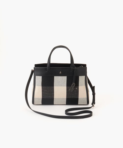 IS11KB－02 sophie 2wayトートバッグ 中仕切りポケット 背胴ポケット 取り外し可能なポーチとショルダーストラップ付き 取り外し可能なチャーム付き 底鋲付き 商品にアテンションカードや品質表示タグが付属している場合 必ずご確認の上 お取扱いください