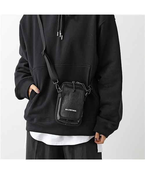 BALENCIAGAバレンシアガ ベルトバッグ エクスプローラー ボディバッグ ...