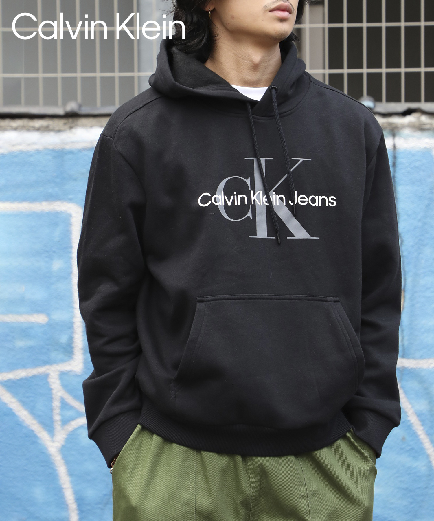 パーカーCalvin Klein ロゴパーカー