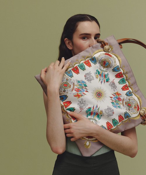 【TREASURE TOPKAPI】トレジャー トプカピ【アーカイブ】マイルドサテン スカーフ パネル柄 トートバッグ 2023 