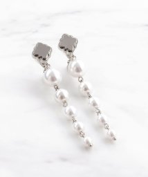 TOCCA(TOCCA)/LONG PEARL CLOVER EARRINGS イヤリング/シルバー系