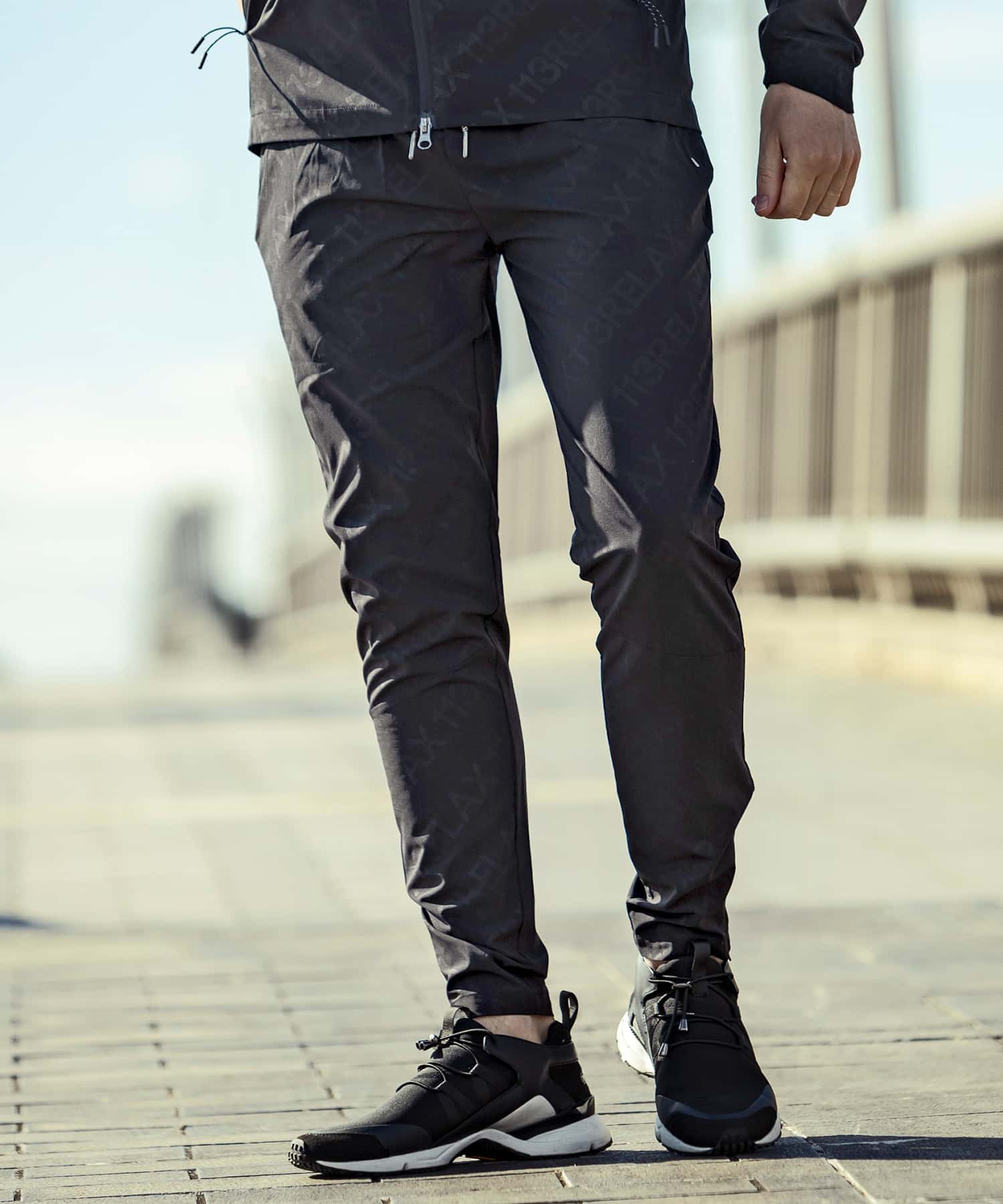 セール】1PIU1UGUALE3 RELAX(ウノピゥウノウグァーレトレ リラックス