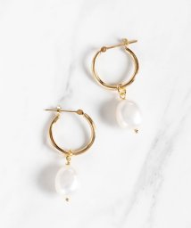 TOCCA(TOCCA)/【新色ピンクゴールドが入荷！】【WEB限定】PETAL HOOP PIERCED EARRINGS K10 淡水パール ピアス/ゴールド系