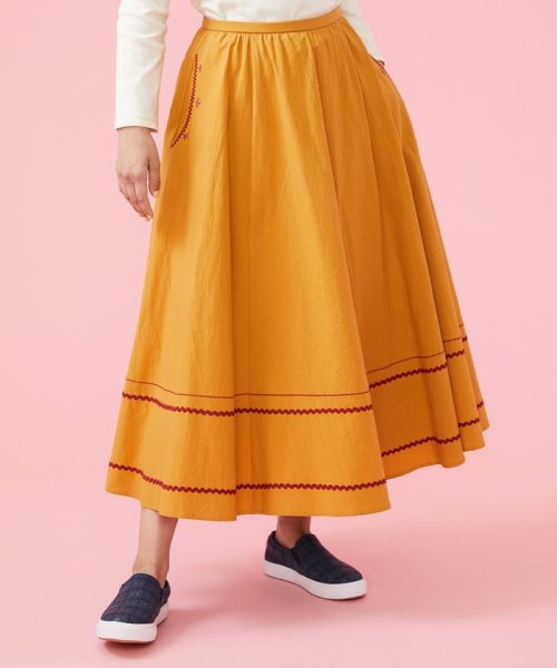 Jocomomola(ホコモモラ)/Dibujar 刺繍スカート/オレンジ