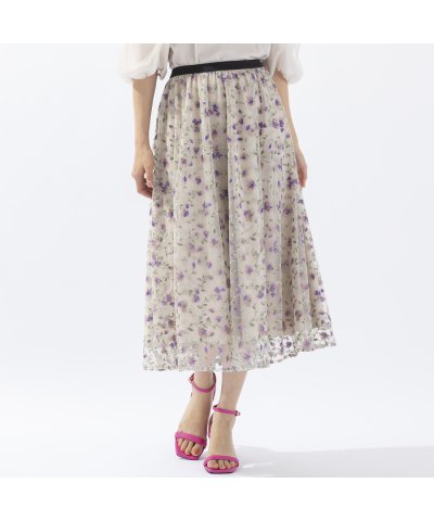 チュール刺繍フレアスカート