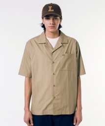 LACOSTE Mens(ラコステ　メンズ)/コットンバックサテンオープンカラーシャツ/タン