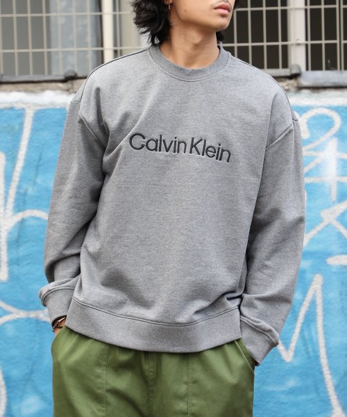 Calvin Klein(カルバンクライン)/【Calvin Klein / カルバンクライン】ロゴ刺繍 スウェット クルーネック トレーナー 40HM230 プレゼント 贈り物/グレー