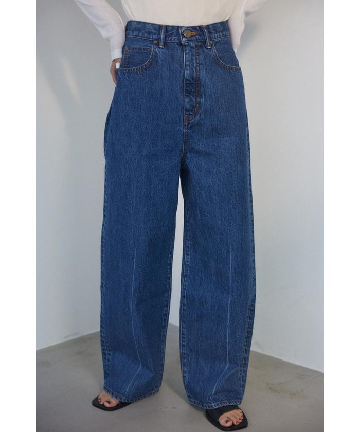 loose straight denim