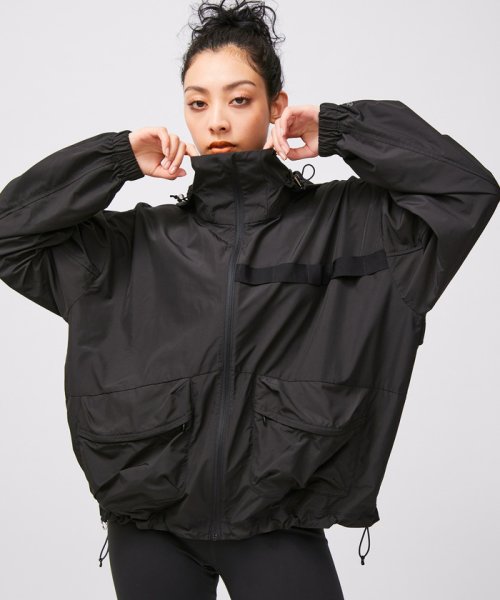 ポケットウィンドブレーカー シルエット サイズ 着心地 アウトドア