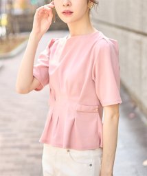 tocco closet(トッコクローゼット)/サイドベルト風モチーフ付きウエストタックカットジョーゼットプルオーバー/PINK