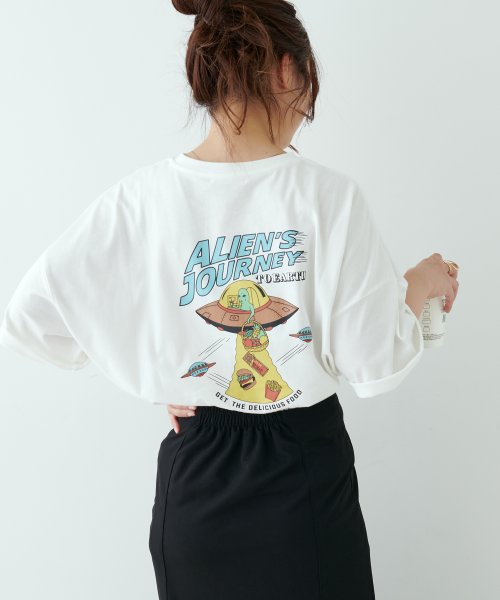 NICE CLAUP OUTLET(ナイスクラップ　アウトレット)/地球旅行プリントBIGTシャツ/オフ
