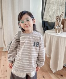 aimoha(aimoha（アイモハ）)/【aimoha－KIDS－】韓国子供服　アメカジ風刺繍入りボーダービッグシルエットロンTEE/ブラウン