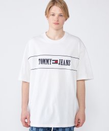 TOMMY JEANS(トミージーンズ)/スケーターアーカイブTシャツ/ホワイト