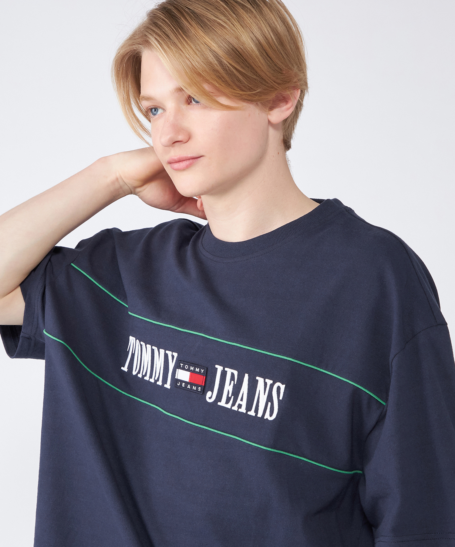 Tommy jeans ロングTシャツ