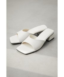 AZUL by moussy(アズールバイマウジー)/FAUX LEATHER LOW HEEL SANDALS/IVOY3