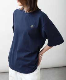 ZIP FIVE(ジップファイブ)/花Tシャツ刺繍＆プリントTシャツ/ネイビー