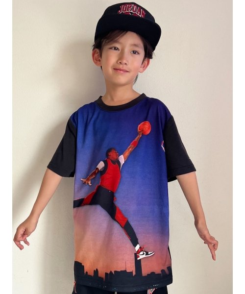 Jordan(ジョーダン)/ジュニア(140－170cm) Tシャツ JORDAN(ジョーダン) SNEAKER SCHOOL TEE/BLACK