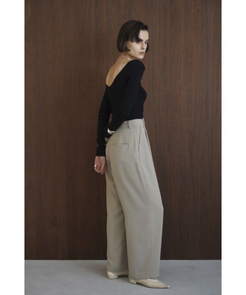 CLANE(クラネ)/BASIC TUCK PANTS/BEIGE