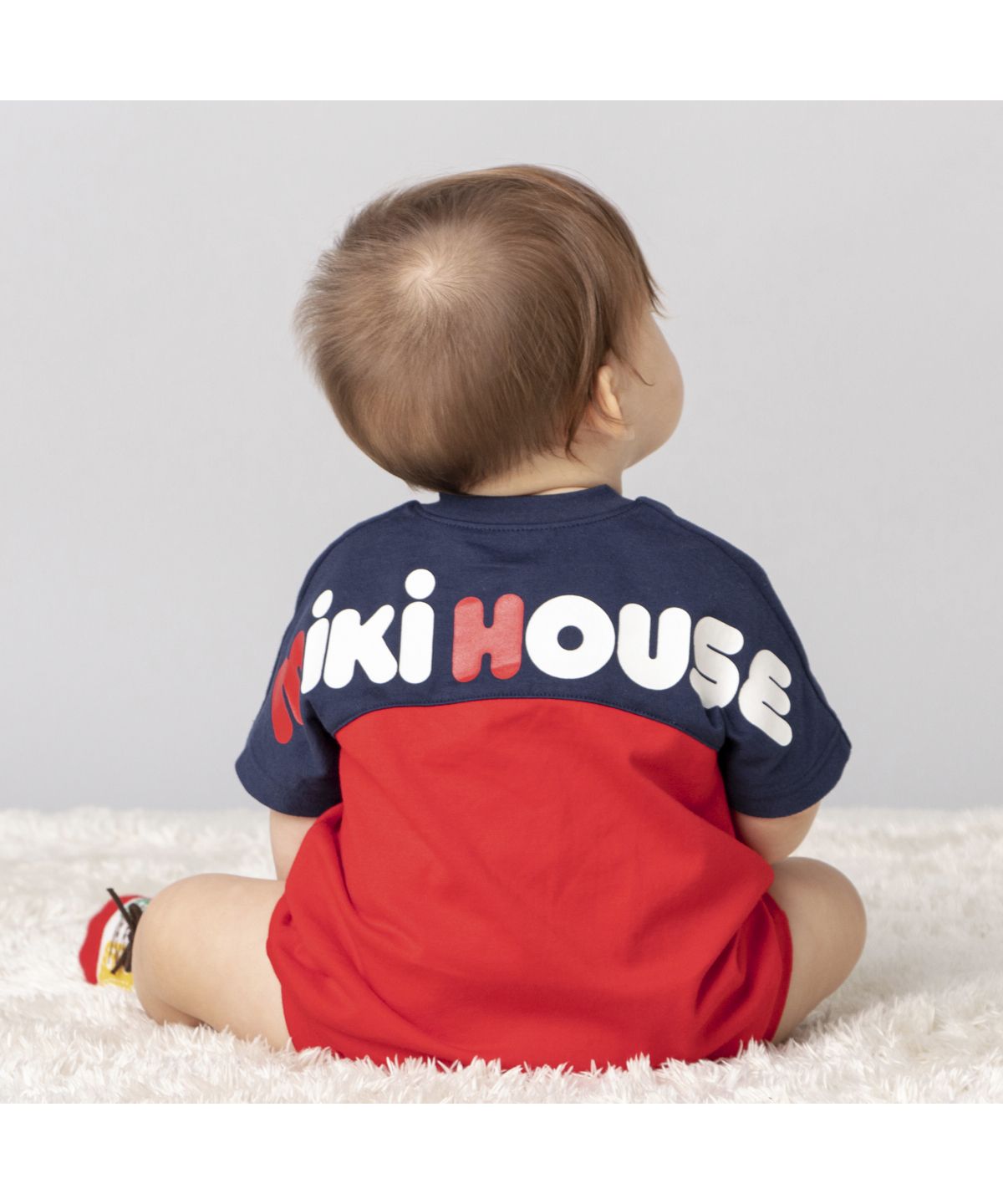 mikihouse 【ミキハウス】 バックロゴショートオール ネイビー×レッド 70cm mikihouse 【ミキハウス】 バックロゴショートオール ネイビー×レッド 70cm