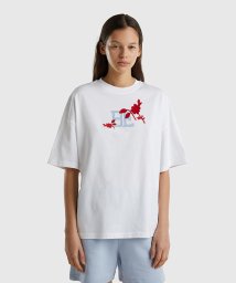 BENETTON (women)(ベネトン（レディース）)/フロントフラワー半袖Tシャツ・カットソー/ホワイト