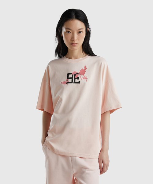 BENETTON (women)(ベネトン（レディース）)/フロントフラワー半袖Tシャツ・カットソー/ピンク