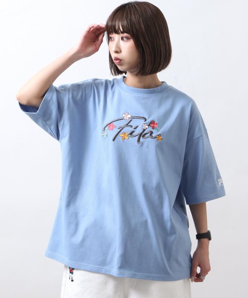 ZIP FIVE(ジップファイブ)/花柄ロゴ半袖Tシャツ/ブルー
