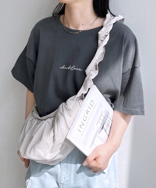 reca(レカ)/筆記体ロゴTシャツ(R21158－k)/チャコールグレー系1