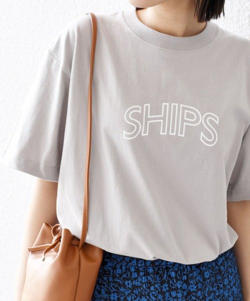 SHIPS WOMEN(シップス　ウィメン)/《一部追加予約》* SHIPS ラウンド プリント ロゴ TEE ◆/ライトグレー