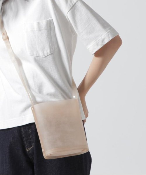 RoyalFlash(ロイヤルフラッシュ)/beautiful people/gradation sacoche bag in TPU/ベージュ