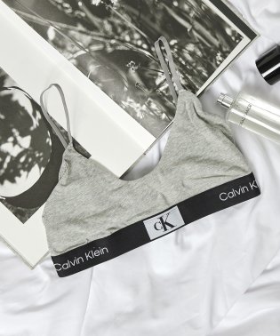 Calvin Klein/【CALVIN KLEIN / カルバンクライン】CK アンダーウェア フロントロゴ ブラジャー 見せブラ スポーツブラ 下着 QF7216/505301377