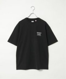 VENCE　EXCHANGE(ヴァンス　エクスチェンジ)/髭イラストプリントTシャツ/ブラック