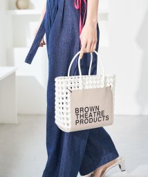 VIS(ビス)/【BROWN THEATRE PRODUCTS】ロゴラベルバスケットバッグ/ホワイト（10）