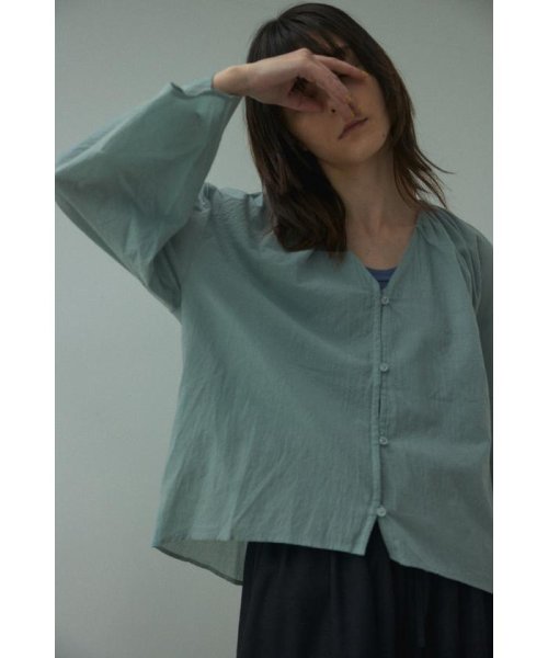BLACK BY MOUSSY(ブラックバイマウジー)/v neck flare tops/BLU